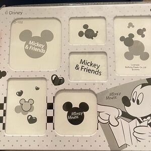 Disney Mickey & Friends Gray and White Frame Set